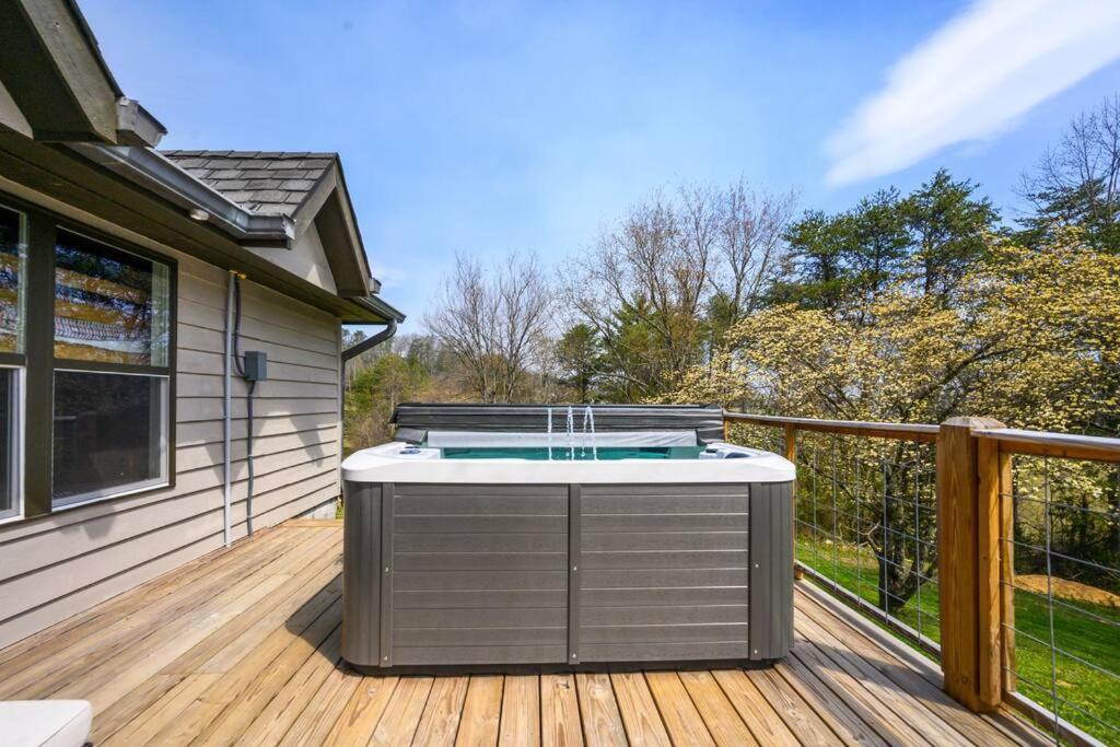 Crestview Estate 5 Acres-Heated Pool-5Min To Strip Villa Pigeon Forge Buitenkant foto