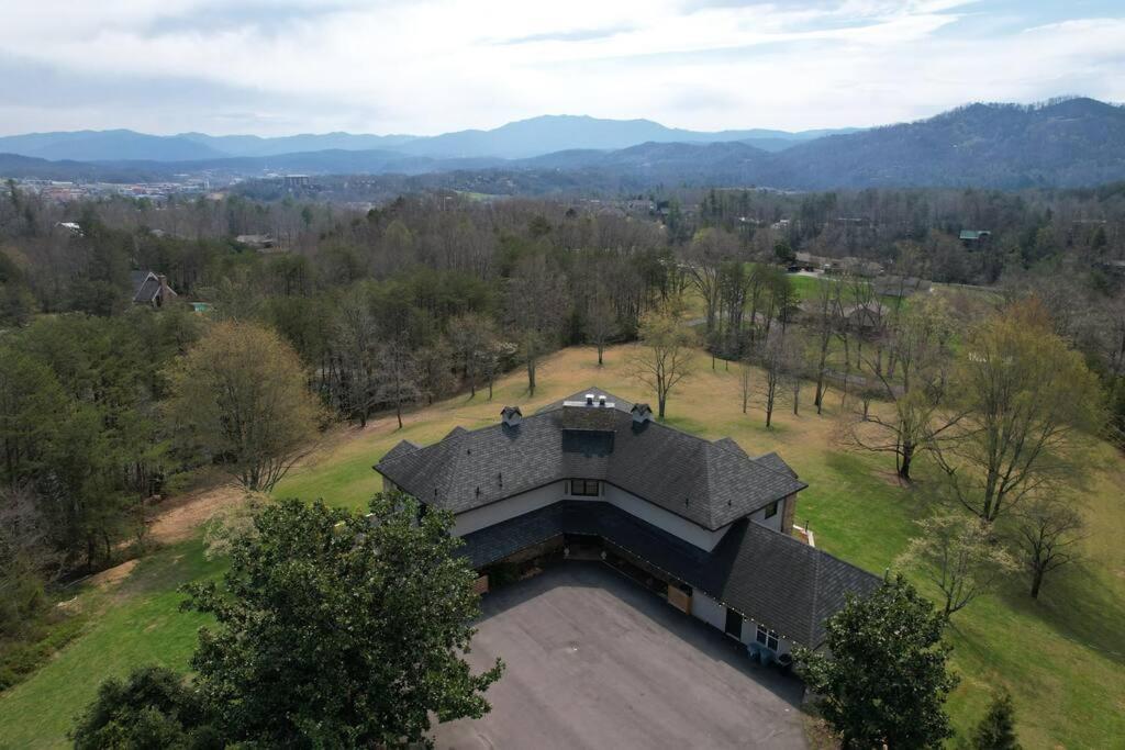 Crestview Estate 5 Acres-Heated Pool-5Min To Strip Villa Pigeon Forge Buitenkant foto