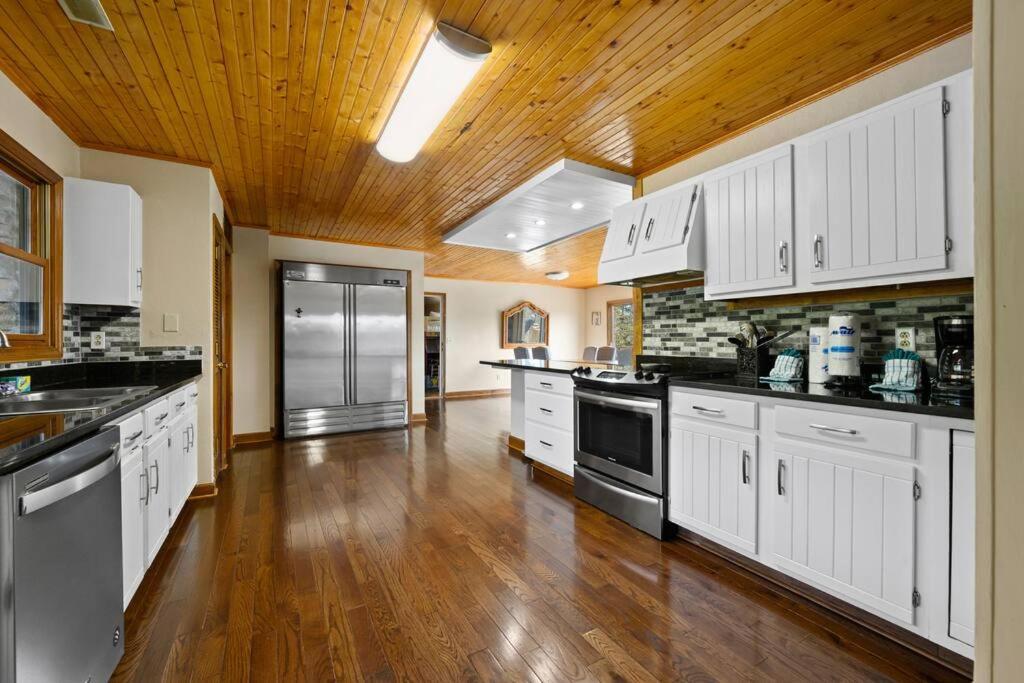 Crestview Estate 5 Acres-Heated Pool-5Min To Strip Villa Pigeon Forge Buitenkant foto